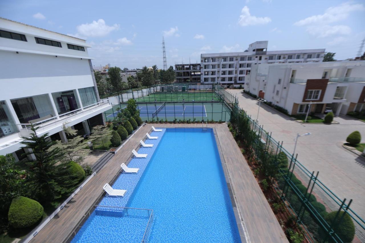 Vrr Astoria Hotel & Convention Center Bangalore Exterior foto