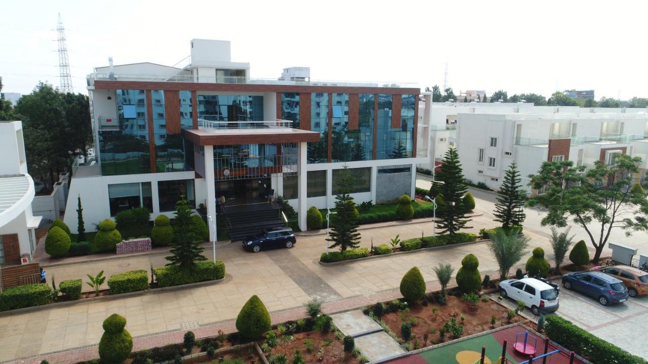 Vrr Astoria Hotel & Convention Center Bangalore Exterior foto