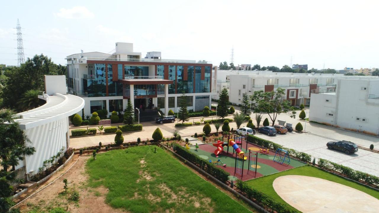 Vrr Astoria Hotel & Convention Center Bangalore Exterior foto